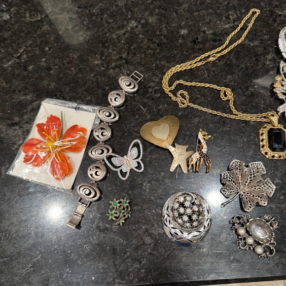 🌹 SOLD - Picture 9 of 16